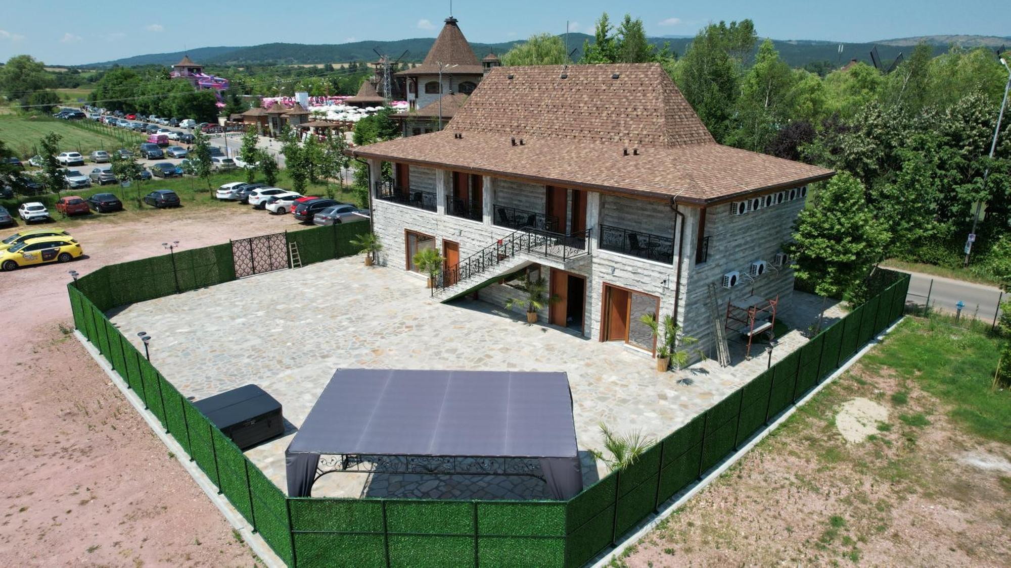 The Wind Mills Hydropark Hotel Gorna Malina Bagian luar foto