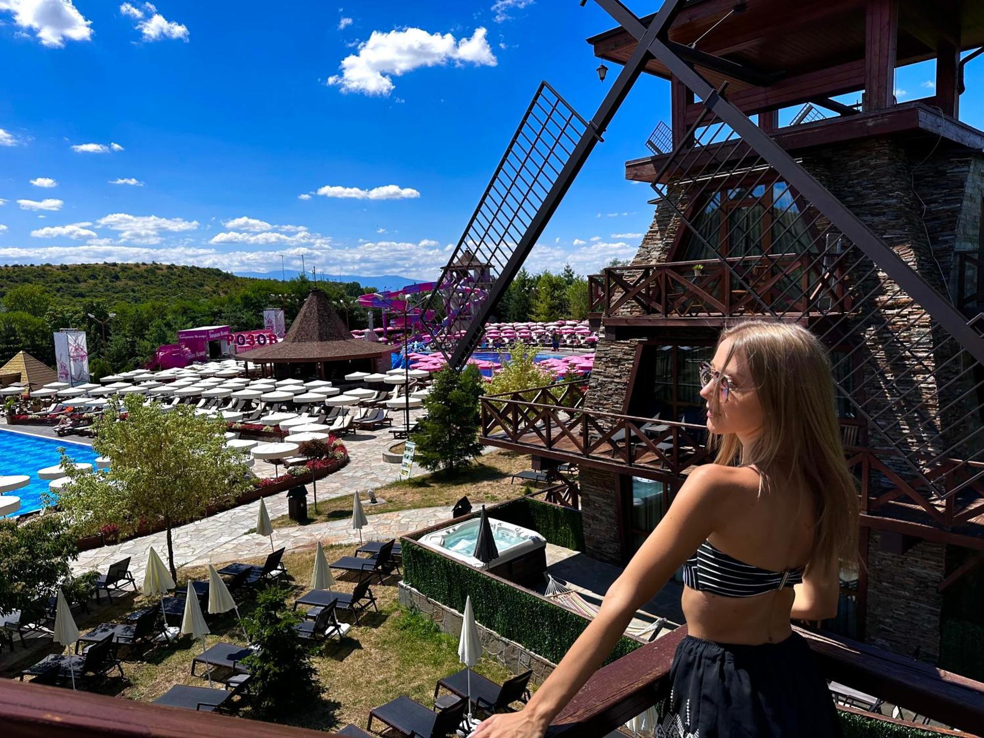 The Wind Mills Hydropark Hotel Gorna Malina Bagian luar foto