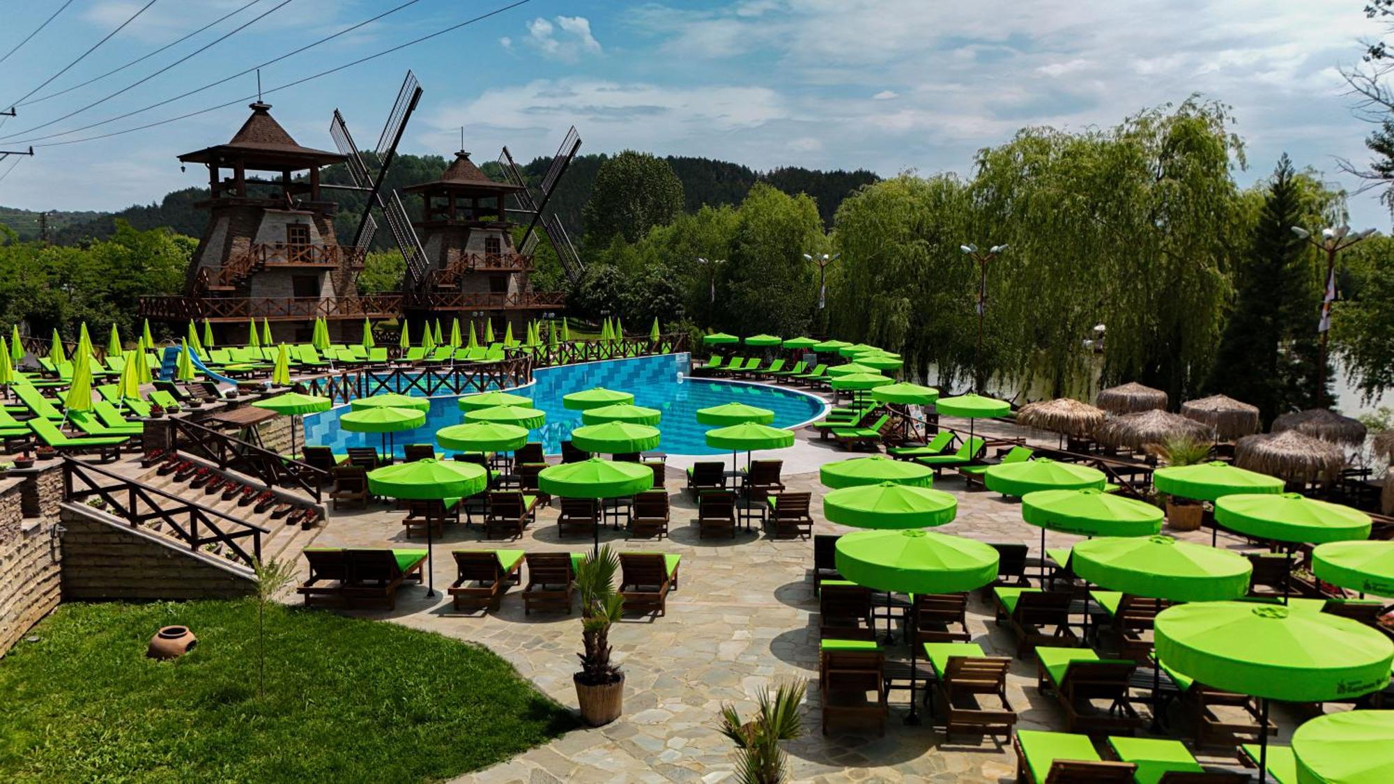 The Wind Mills Hydropark Hotel Gorna Malina Bagian luar foto
