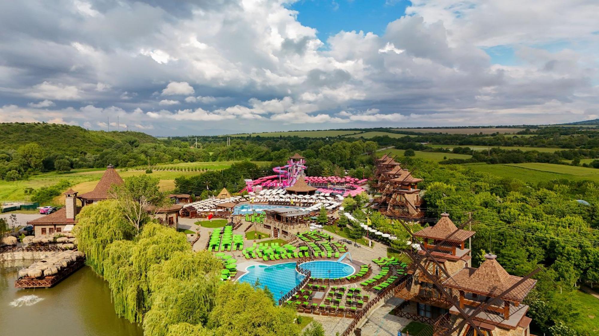The Wind Mills Hydropark Hotel Gorna Malina Bagian luar foto