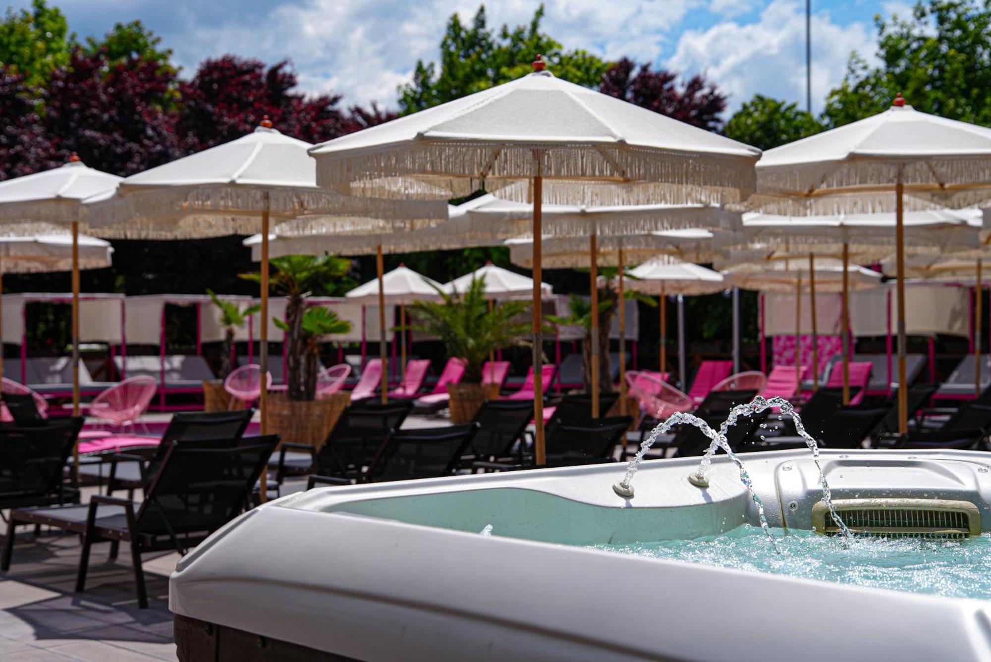 The Wind Mills Hydropark Hotel Gorna Malina Bagian luar foto