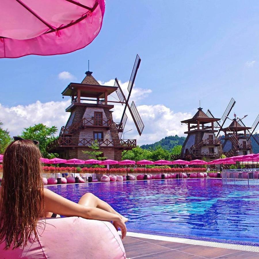 The Wind Mills Hydropark Hotel Gorna Malina Bagian luar foto